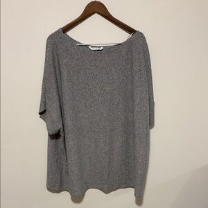 Penningtons Heather Gray Ribbed Knit Top